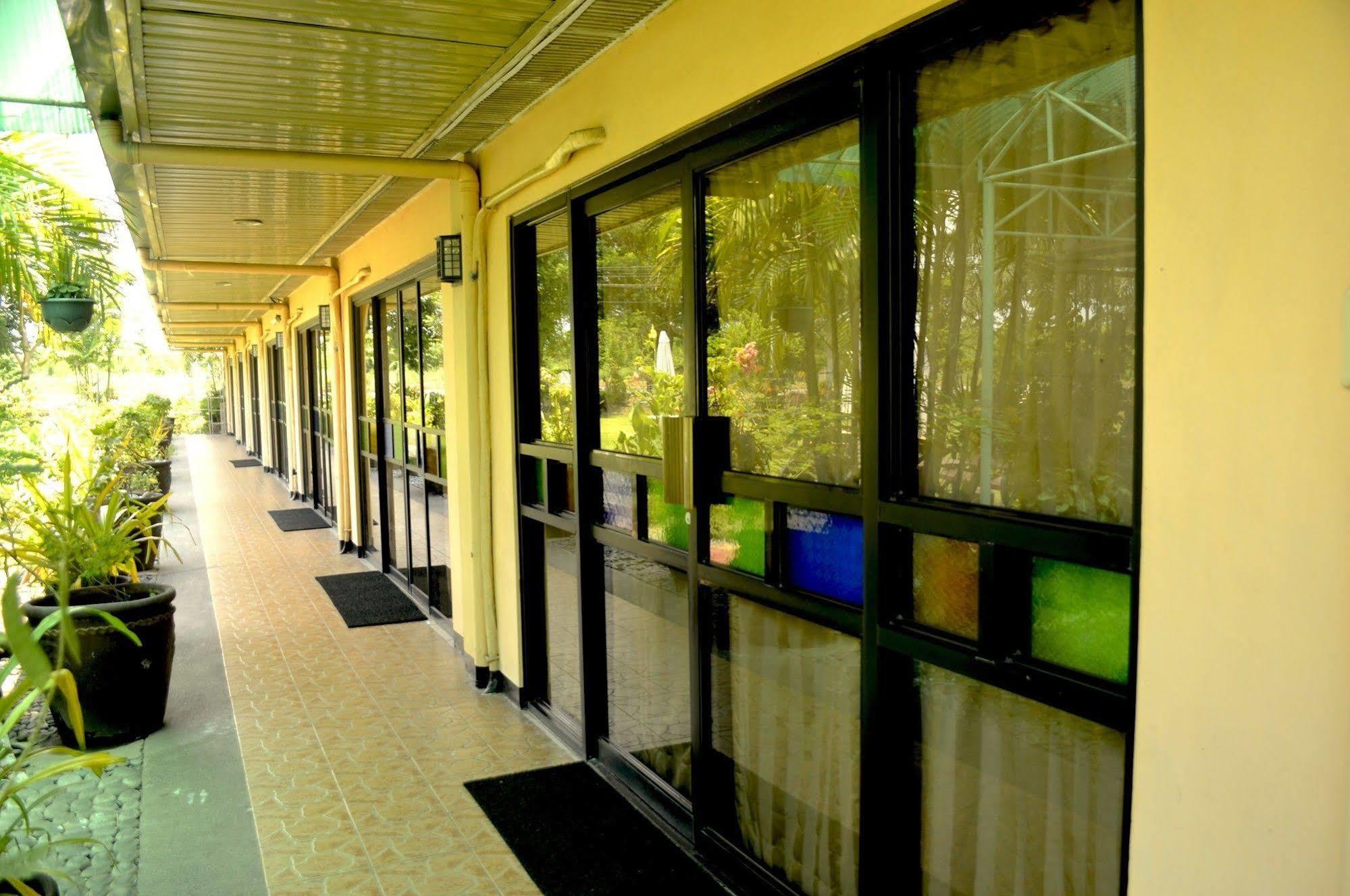 Luisita Central Park Hotel Tarlac City Exterior foto