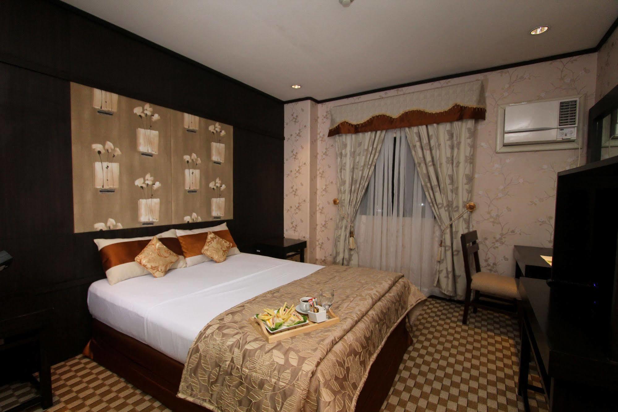 Luisita Central Park Hotel Tarlac City Exterior foto